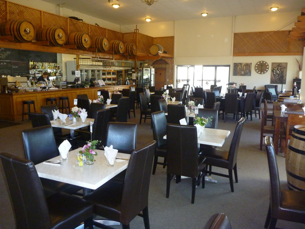 Main restaurant 14 (Medium)